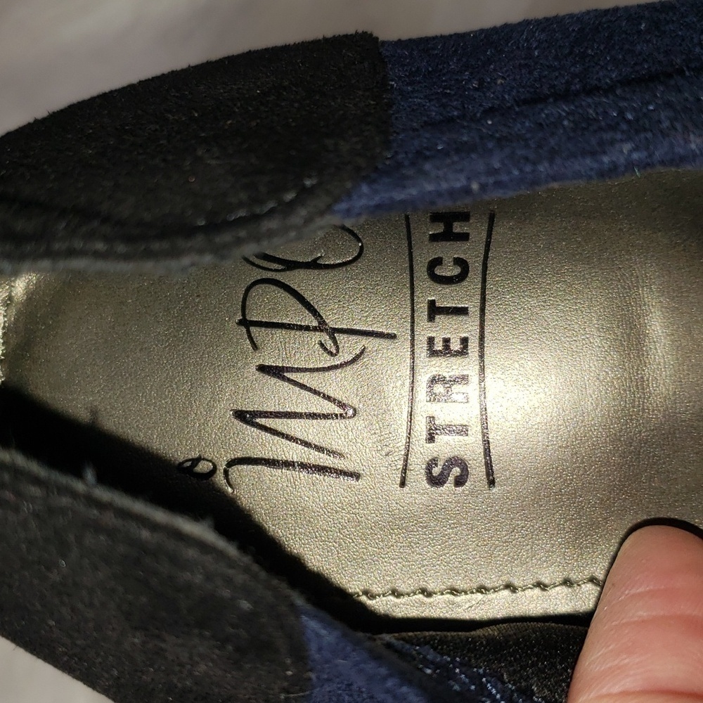 Impo Trea V-Cut Colorblock Pumps Navy Black 7m - image 3